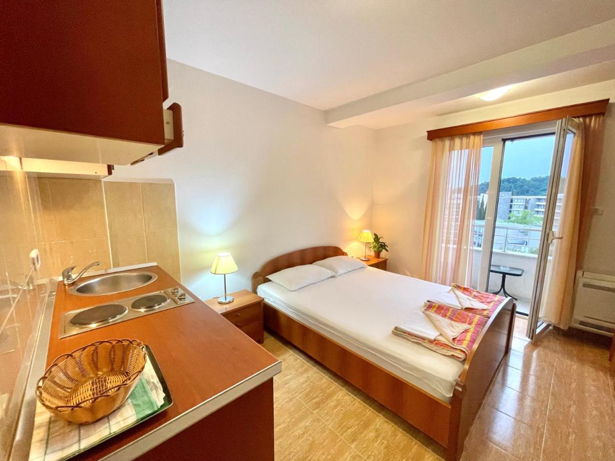 Apartments Boreta Becici بودفا المظهر الخارجي الصورة