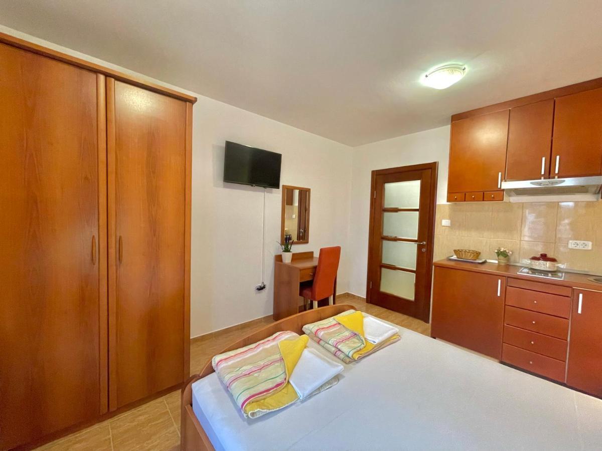 Apartments Boreta Becici بودفا المظهر الخارجي الصورة