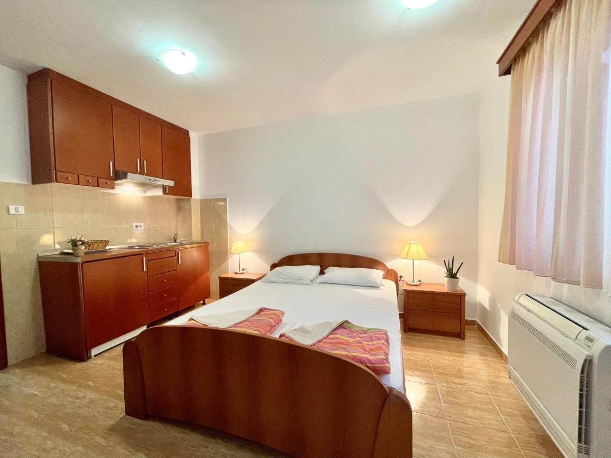 Apartments Boreta Becici بودفا المظهر الخارجي الصورة